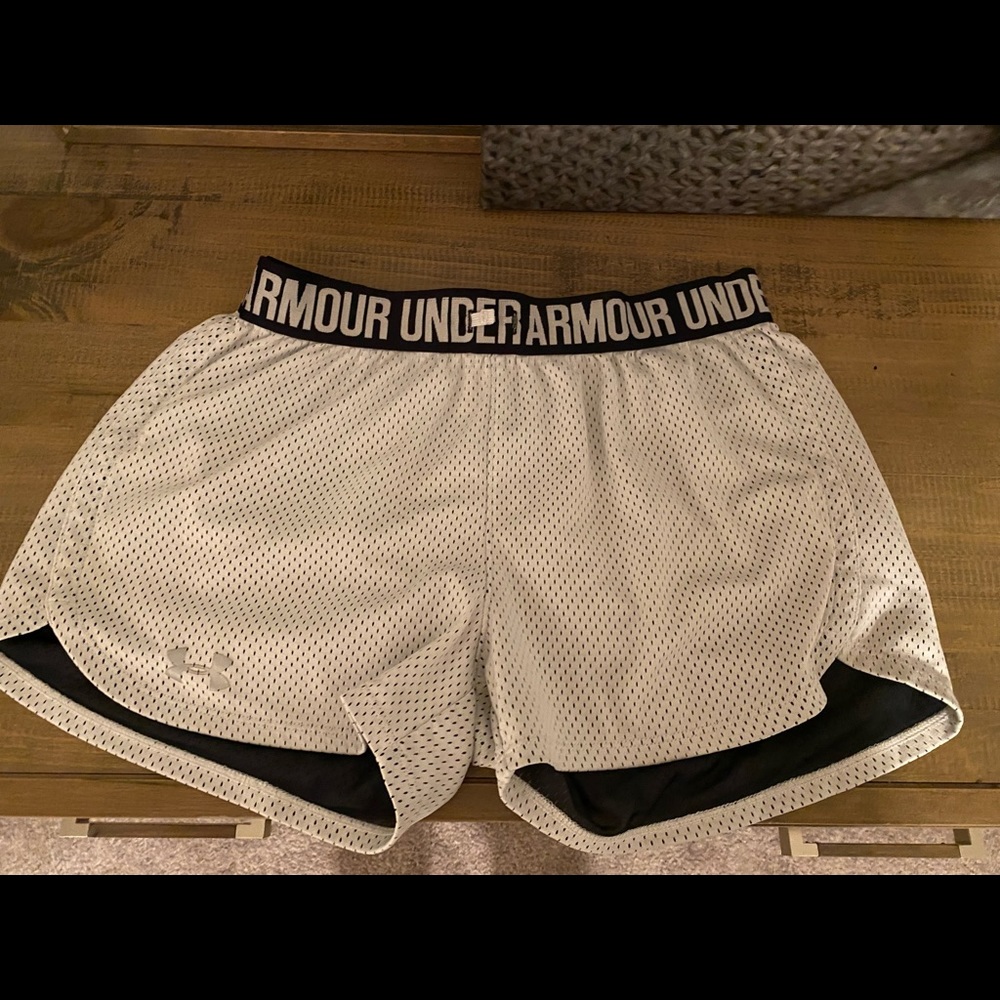 Underarmor shorts